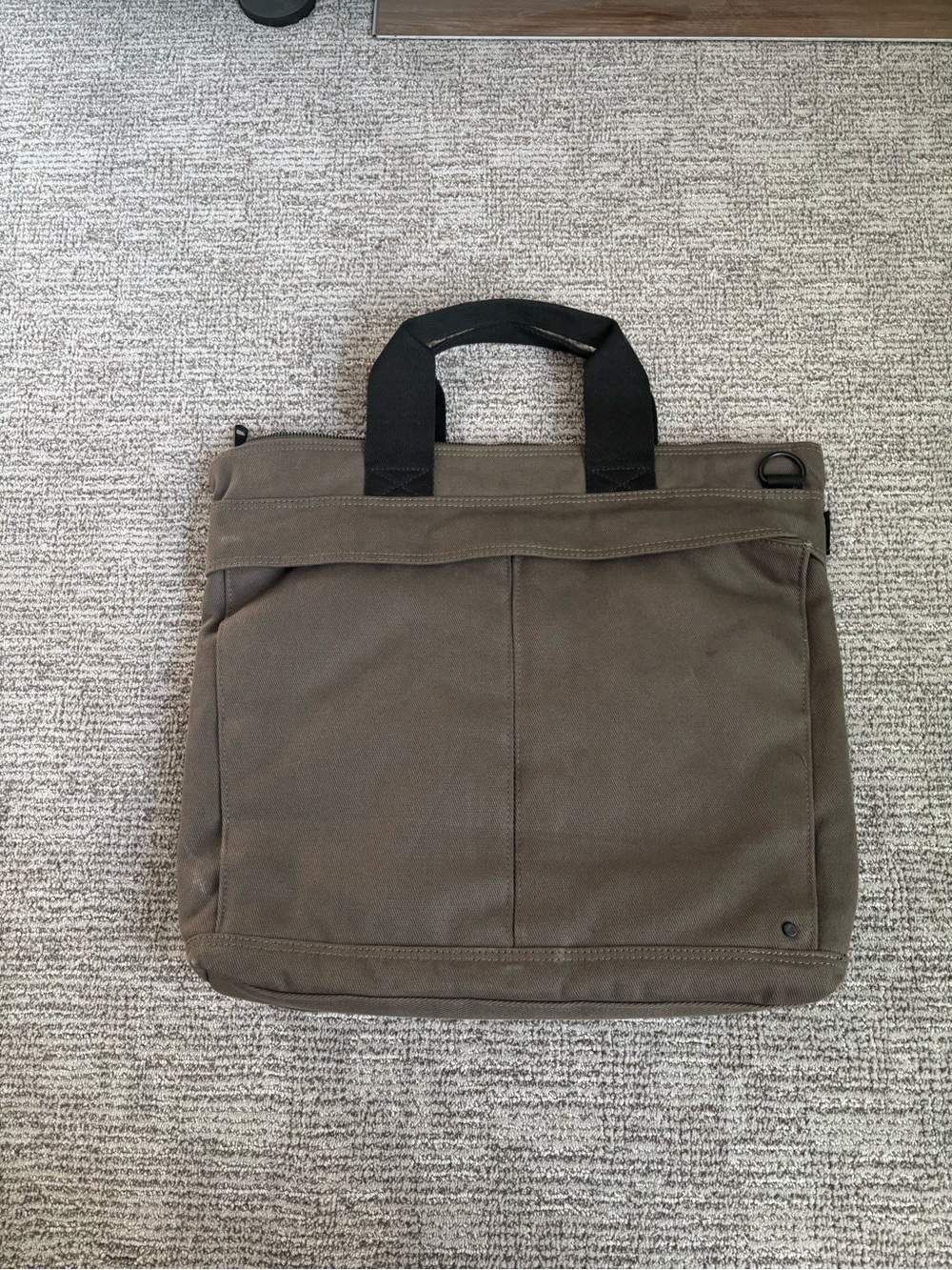 STATE Olive Canvas Laptop Tote with Padded Strap and handles. NWOT